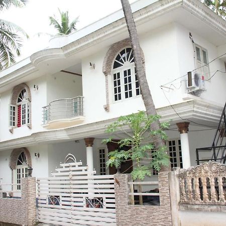 Hotel Jj'S White House Thrissur Exterior foto